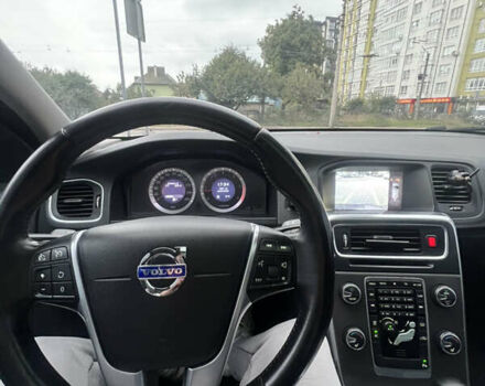 Сірий Вольво B60, об'ємом двигуна 2.4 л та пробігом 350 тис. км за 11450 $, фото 16 на Automoto.ua