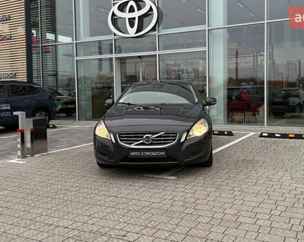 Сірий Вольво B60, об'ємом двигуна 2 л та пробігом 259 тис. км за 8500 $, фото 4 на Automoto.ua