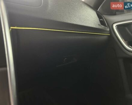 Вольво B60 2011 в Луцке на Automoto.ua Серый Вольво B60, объемом двигателя 1.98 л и пробегом 287 тыс. км за 12500 $, фото 30 на Automoto.ua