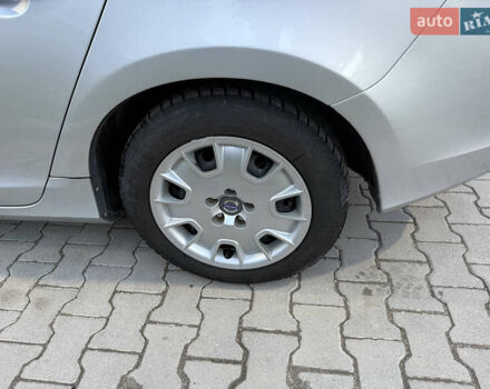 Серый Вольво B60, объемом двигателя 1.56 л и пробегом 302 тыс. км за 9500 $, фото 10 на Automoto.ua