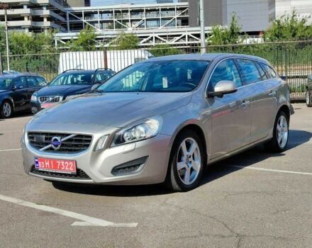 Серый Вольво B60, объемом двигателя 2 л и пробегом 233 тыс. км за 13000 $, фото 1 на Automoto.ua