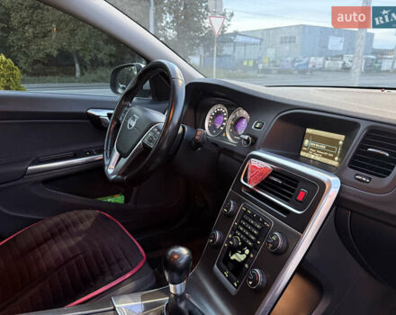 Серый Вольво B60, объемом двигателя 1.56 л и пробегом 302 тыс. км за 9500 $, фото 23 на Automoto.ua