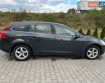 Вольво B60 2011 в Львове на Automoto.ua Серый Вольво B60, объемом двигателя 1.98 л и пробегом 254 тыс. км за 11500 $, фото 1 на Automoto.ua