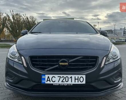 Вольво B60 2011 в Луцке на Automoto.ua Серый Вольво B60, объемом двигателя 1.98 л и пробегом 287 тыс. км за 12500 $, фото 1 на Automoto.ua