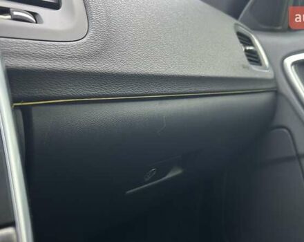 Вольво B60 2011 в Луцке на Automoto.ua Серый Вольво B60, объемом двигателя 1.98 л и пробегом 287 тыс. км за 12500 $, фото 26 на Automoto.ua