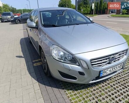 Серый Вольво B60, объемом двигателя 1.56 л и пробегом 212 тыс. км за 9900 $, фото 1 на Automoto.ua