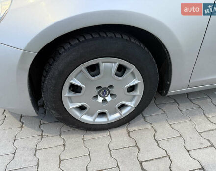 Серый Вольво B60, объемом двигателя 1.56 л и пробегом 302 тыс. км за 9500 $, фото 11 на Automoto.ua