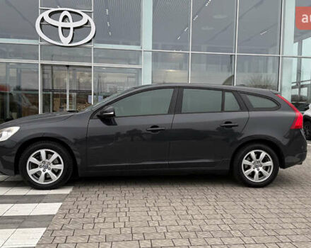 Сірий Вольво B60, об'ємом двигуна 2 л та пробігом 259 тис. км за 8500 $, фото 2 на Automoto.ua