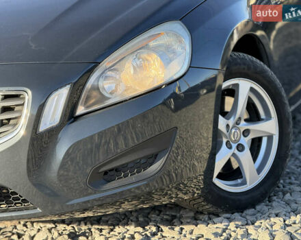 Сірий Вольво B60, об'ємом двигуна 2 л та пробігом 255 тис. км за 10700 $, фото 14 на Automoto.ua