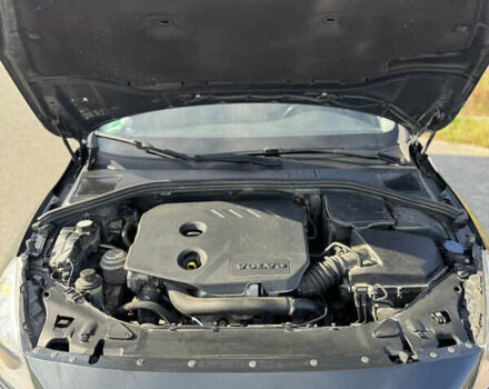 Сірий Вольво B60, об'ємом двигуна 1.56 л та пробігом 271 тис. км за 10300 $, фото 17 на Automoto.ua