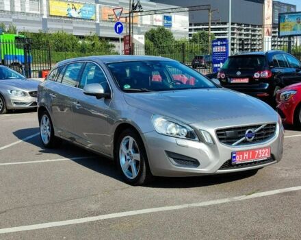 Серый Вольво B60, объемом двигателя 2 л и пробегом 233 тыс. км за 13000 $, фото 3 на Automoto.ua