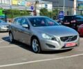 Серый Вольво B60, объемом двигателя 2 л и пробегом 233 тыс. км за 13000 $, фото 3 на Automoto.ua