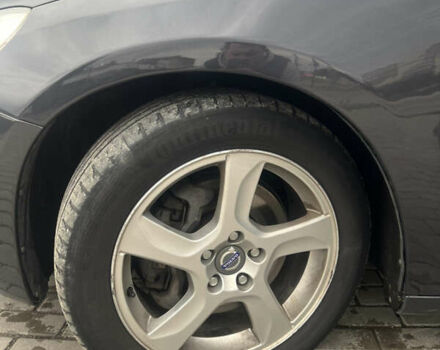 Сірий Вольво B60, об'ємом двигуна 2.4 л та пробігом 350 тис. км за 11450 $, фото 9 на Automoto.ua