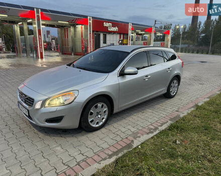 Серый Вольво B60, объемом двигателя 1.56 л и пробегом 302 тыс. км за 9500 $, фото 6 на Automoto.ua