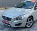 Серый Вольво B60, объемом двигателя 2 л и пробегом 250 тыс. км за 8950 $, фото 1 на Automoto.ua