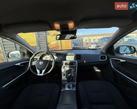 Сірий Вольво B60, об'ємом двигуна 2 л та пробігом 255 тис. км за 10700 $, фото 4 на Automoto.ua