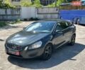 Серый Вольво B60, объемом двигателя 2 л и пробегом 237 тыс. км за 8890 $, фото 1 на Automoto.ua