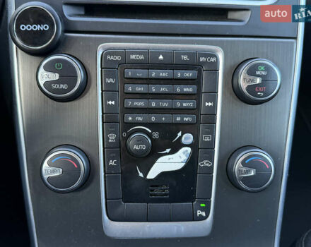 Сірий Вольво B60, об'ємом двигуна 2 л та пробігом 255 тис. км за 10700 $, фото 48 на Automoto.ua