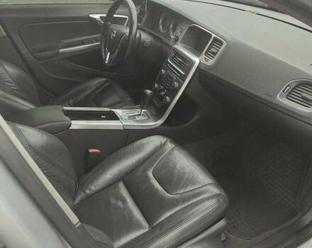 Сірий Вольво B60, об'ємом двигуна 2.4 л та пробігом 375 тис. км за 9500 $, фото 7 на Automoto.ua