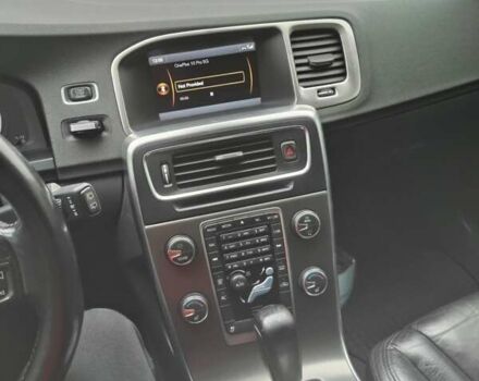 Сірий Вольво B60, об'ємом двигуна 2.4 л та пробігом 375 тис. км за 9500 $, фото 12 на Automoto.ua