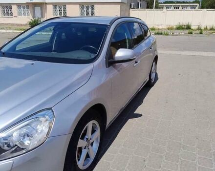 Серый Вольво B60, объемом двигателя 1.98 л и пробегом 181 тыс. км за 12100 $, фото 4 на Automoto.ua