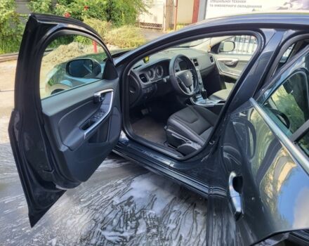 Сірий Вольво B60, об'ємом двигуна 1.6 л та пробігом 187 тис. км за 12200 $, фото 5 на Automoto.ua