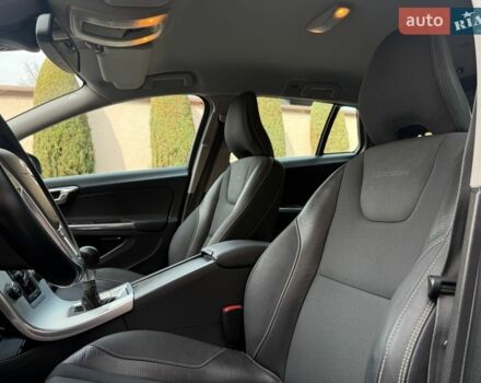 Серый Вольво B60, объемом двигателя 1.6 л и пробегом 206 тыс. км за 10750 $, фото 46 на Automoto.ua