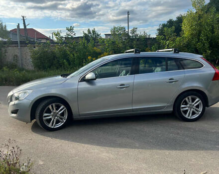 Серый Вольво B60, объемом двигателя 1.6 л и пробегом 213 тыс. км за 10800 $, фото 3 на Automoto.ua