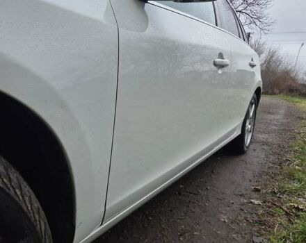 Сірий Вольво B60, об'ємом двигуна 0 л та пробігом 180 тис. км за 9799 $, фото 62 на Automoto.ua