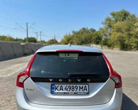 Серый Вольво B60, объемом двигателя 1.98 л и пробегом 320 тыс. км за 10800 $, фото 4 на Automoto.ua