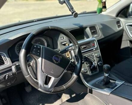 Серый Вольво B60, объемом двигателя 1.98 л и пробегом 320 тыс. км за 10800 $, фото 11 на Automoto.ua