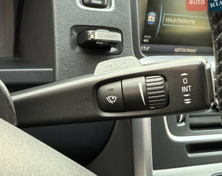 Сірий Вольво B60, об'ємом двигуна 1.56 л та пробігом 206 тис. км за 10999 $, фото 58 на Automoto.ua