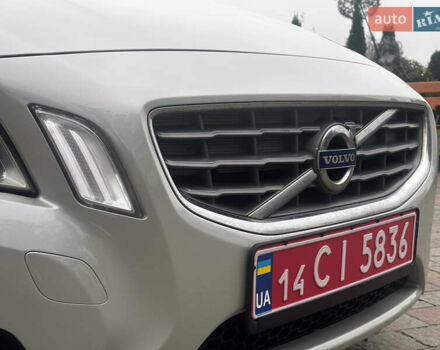 Сірий Вольво B60, об'ємом двигуна 1.6 л та пробігом 212 тис. км за 10850 $, фото 36 на Automoto.ua