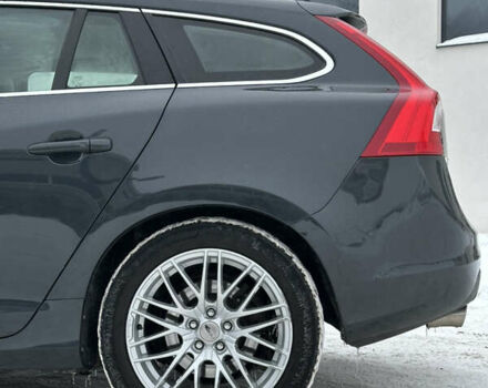 Сірий Вольво B60, об'ємом двигуна 2.4 л та пробігом 260 тис. км за 12400 $, фото 18 на Automoto.ua