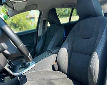 Серый Вольво B60, объемом двигателя 1.98 л и пробегом 320 тыс. км за 10800 $, фото 10 на Automoto.ua