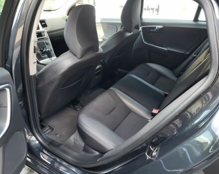 Сірий Вольво B60, об'ємом двигуна 1.6 л та пробігом 187 тис. км за 12200 $, фото 8 на Automoto.ua