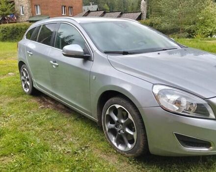 Серый Вольво B60, объемом двигателя 1.56 л и пробегом 256 тыс. км за 10200 $, фото 7 на Automoto.ua