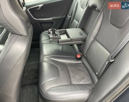 Серый Вольво B60, объемом двигателя 2 л и пробегом 299 тыс. км за 11600 $, фото 36 на Automoto.ua