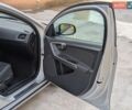 Сірий Вольво B60, об'ємом двигуна 2 л та пробігом 276 тис. км за 10700 $, фото 43 на Automoto.ua