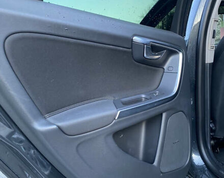 Серый Вольво B60, объемом двигателя 2 л и пробегом 240 тыс. км за 13300 $, фото 26 на Automoto.ua