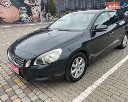 Серый Вольво B60, объемом двигателя 2 л и пробегом 300 тыс. км за 12200 $, фото 2 на Automoto.ua