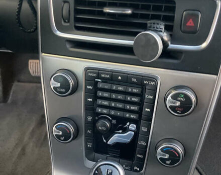 Вольво B60 2013 в Луцке на Automoto.ua Серый Вольво B60, объемом двигателя 2.4 л и пробегом 360 тыс. км за 13500 $, фото 15 на Automoto.ua