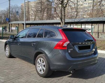 Серый Вольво B60, объемом двигателя 1.98 л и пробегом 109 тыс. км за 15400 $, фото 2 на Automoto.ua