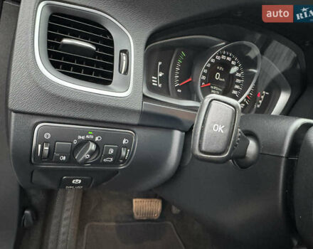 Серый Вольво B60, объемом двигателя 2 л и пробегом 243 тыс. км за 14500 $, фото 50 на Automoto.ua