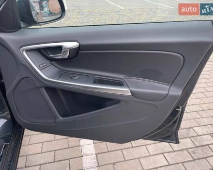 Сірий Вольво B60, об'ємом двигуна 2 л та пробігом 289 тис. км за 11400 $, фото 37 на Automoto.ua