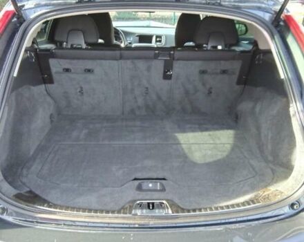 Серый Вольво B60, объемом двигателя 1.98 л и пробегом 109 тыс. км за 15400 $, фото 12 на Automoto.ua