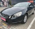 Серый Вольво B60, объемом двигателя 2 л и пробегом 300 тыс. км за 12200 $, фото 1 на Automoto.ua