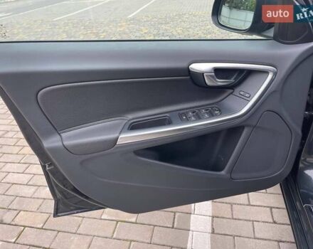 Серый Вольво B60, объемом двигателя 2 л и пробегом 299 тыс. км за 11600 $, фото 24 на Automoto.ua