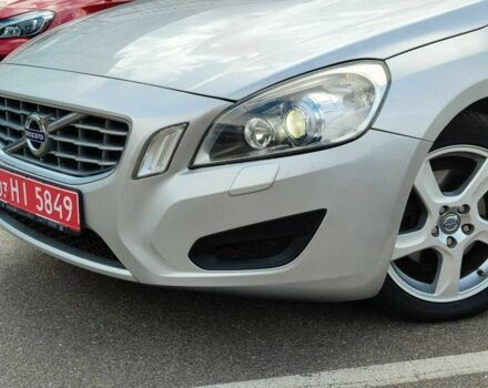 Сірий Вольво B60, об'ємом двигуна 2 л та пробігом 240 тис. км за 13000 $, фото 3 на Automoto.ua