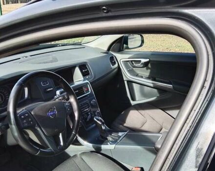 Серый Вольво B60, объемом двигателя 1.98 л и пробегом 109 тыс. км за 15400 $, фото 5 на Automoto.ua